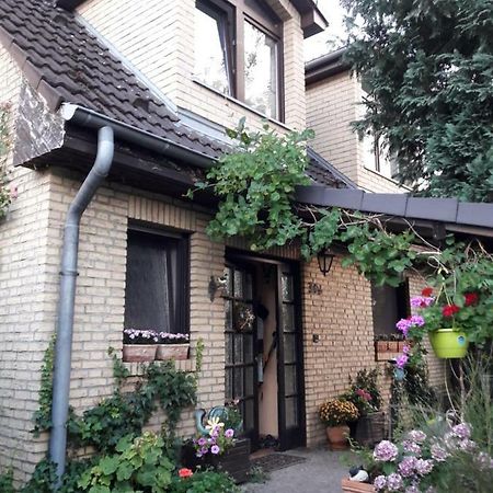 Mijo'S Apartment Берлин Екстериор снимка