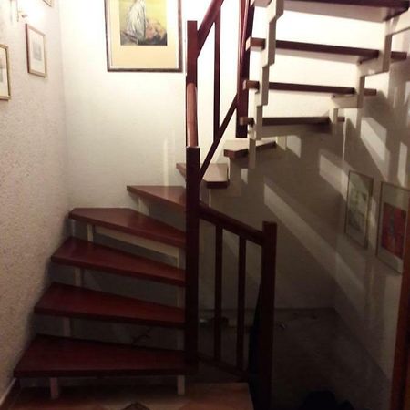Mijo'S Apartment Берлин Екстериор снимка