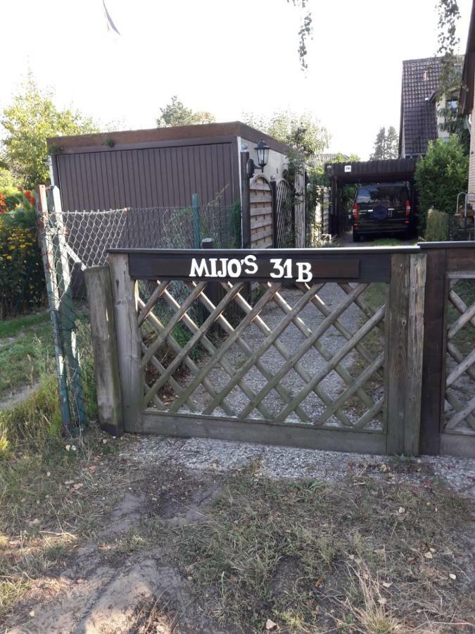 Mijo'S Apartment Берлин Екстериор снимка